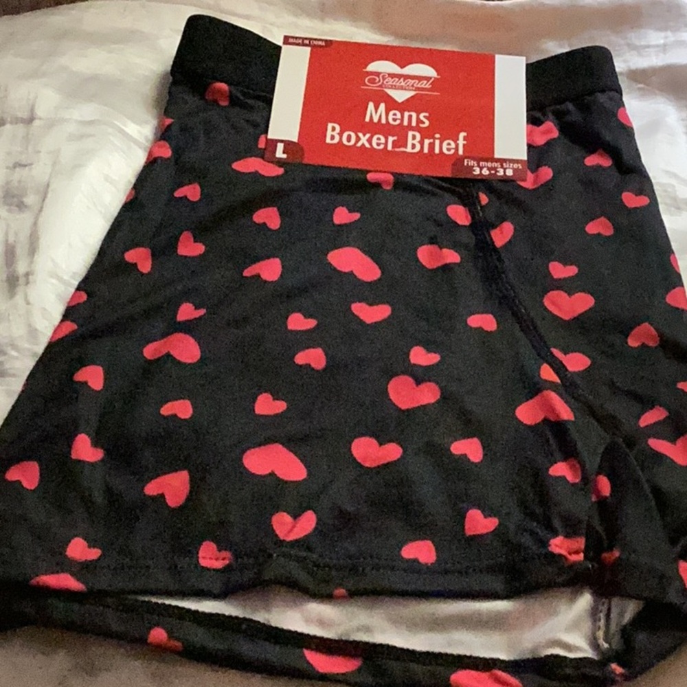 ❤️🖤NWT Just away Too Sexy Mens Unisex 
Boxer Briefs Size Large ( 36—38 ) Fun ❤️🖤